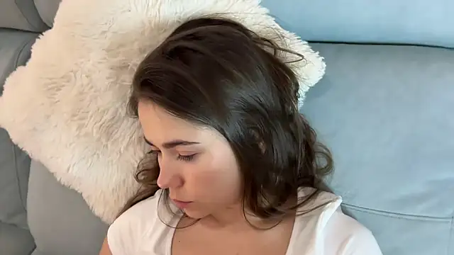 Mika_Miller élő XXX-chatje