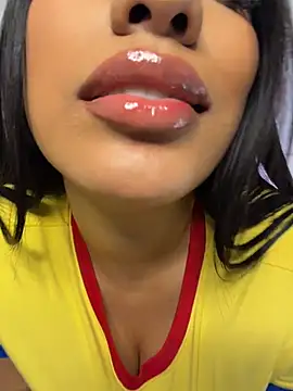 Sara_mocca_ 在線直播表演