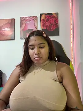 XXX chat uživo modela morena-2025