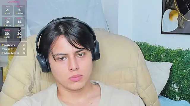 Czat XXX na żywo – Thom_Ohtani