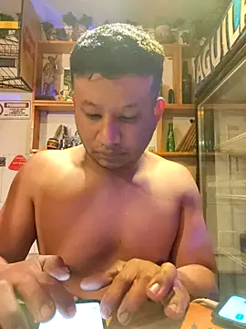 themorenofit08 webcam show