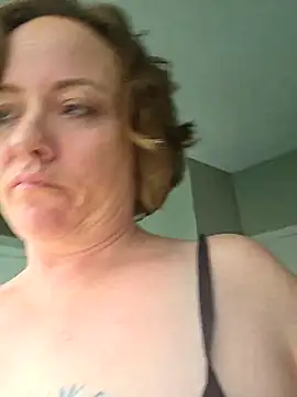 Chat XXX ao vivo de julimonroe