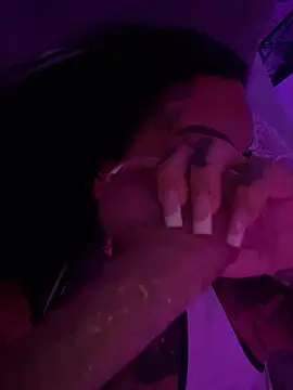 _MelinaCurves_ Chat XXX in diretta