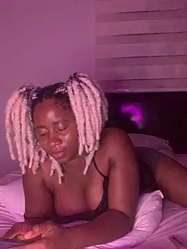 Chat +18 de MISSMAYSROOM ao vivo