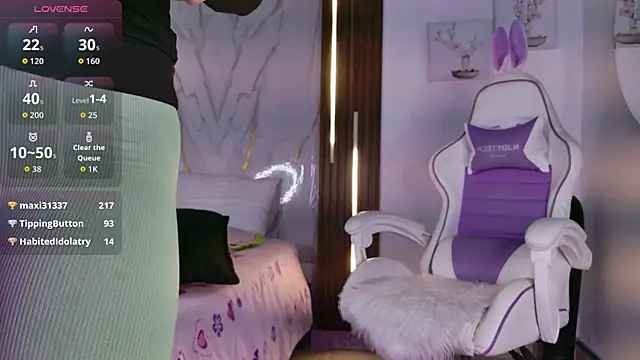 mia_099 live XXX chat