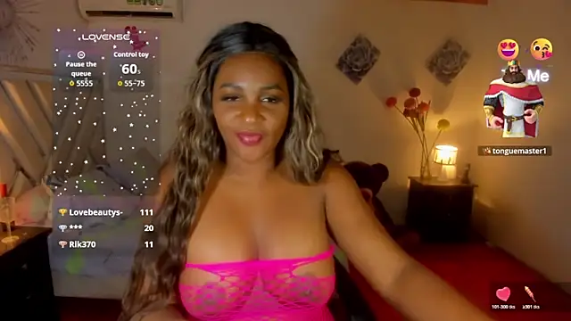 MiagraceのライブXXXチャット