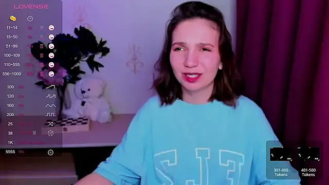 KindHazelHere_ Adlı Modelin Canlı XXX Sohbeti