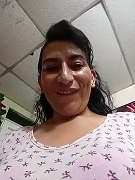 Lucia_Rios 现场XXX聊天