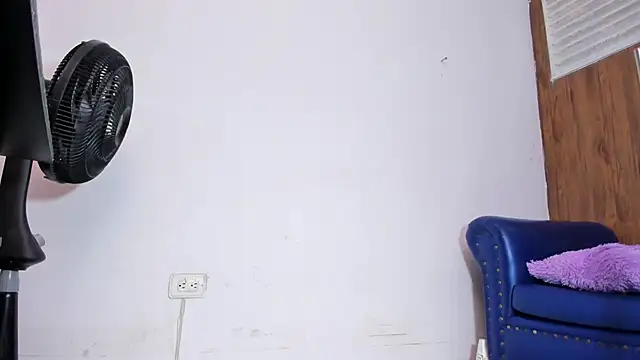 SlimLatino_ Show Webcam