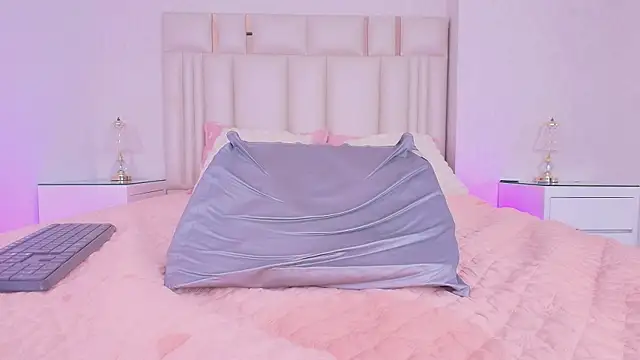 alanarose18's Live XXX Chat