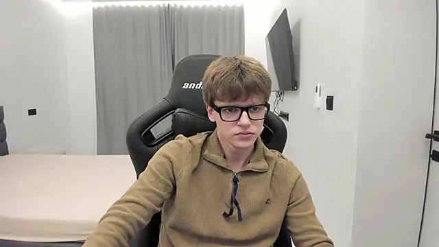 Chat +18 de bonekoambalabu ao vivo