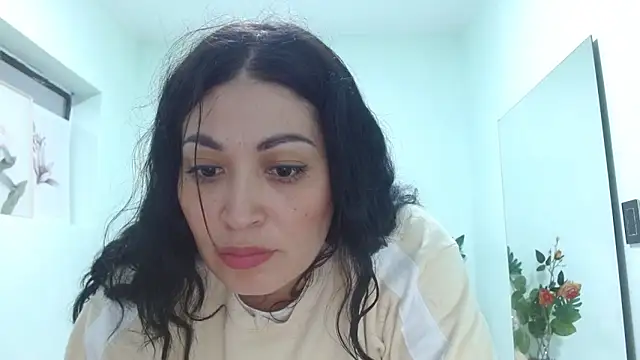 Chat +18 de sophia_hadid ao vivo