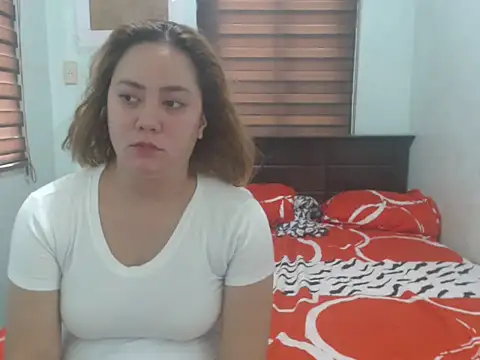 Chatroom XXX en direct de Hello_Kiffy69