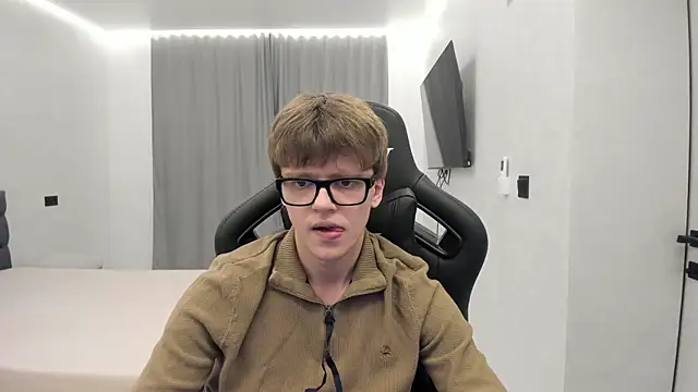 Вебкам-шоу bonekoambalabu