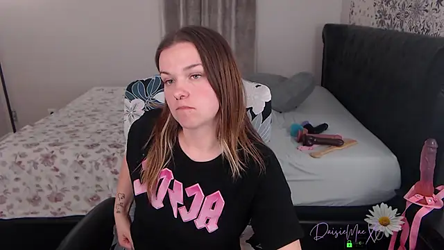 DaisieMaeXOn Live XXX chat