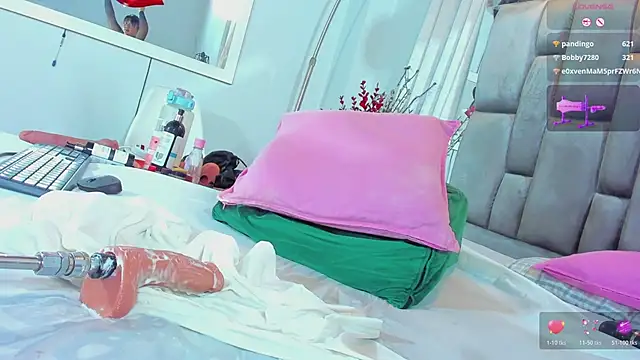 Antonellahorny69のライブXXXチャット