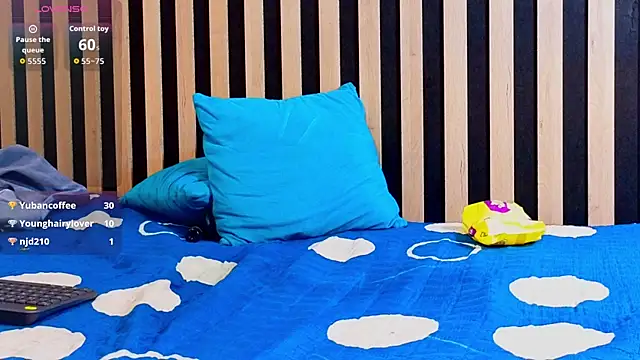 Charlies_Fox Webcam Show