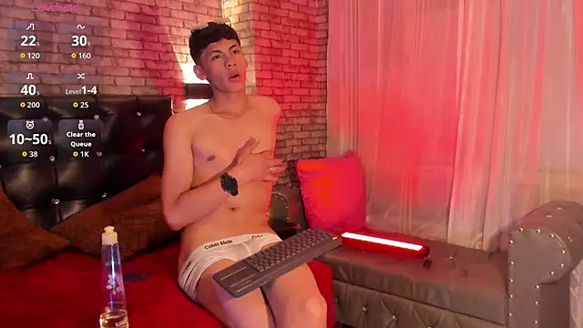 Smith_luxe: διαδικτυακό σόου στην κάμερα