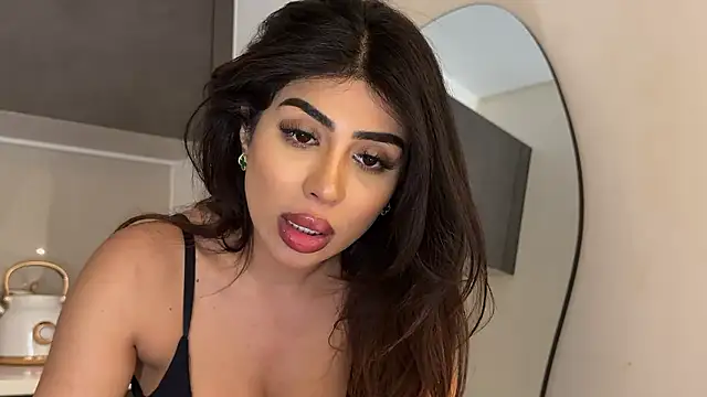 ArabicBarbie élő XXX-chatje