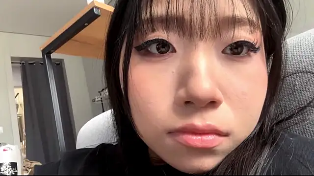 SweetMiaXO 网络视讯表演