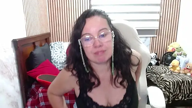 Czat XXX na żywo – Sonialorens_