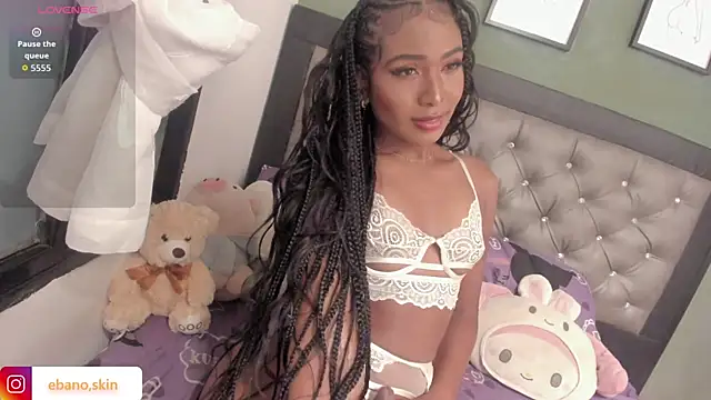 EbonySkin: διαδικτυακό σόου στην κάμερα