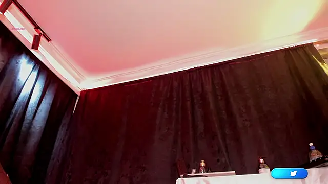 MiaKnox's Live XXX Chat