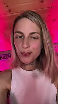 LittleLoftAngel Live XXX Chat