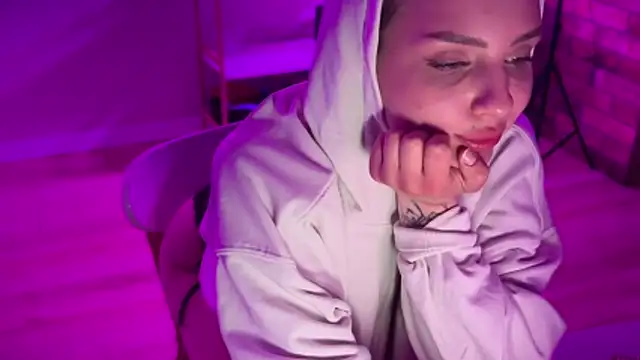 mari_grey – Naživo XXX chat