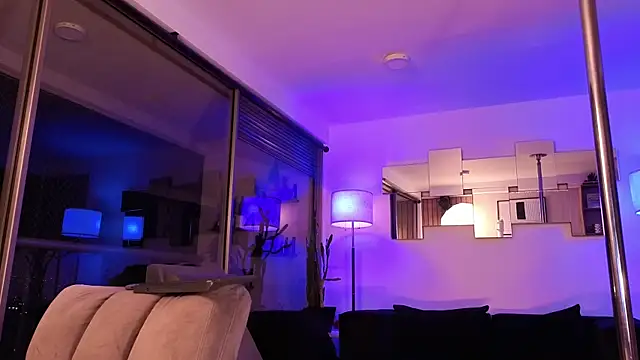 Chat XXX ao vivo de mandi4pole_