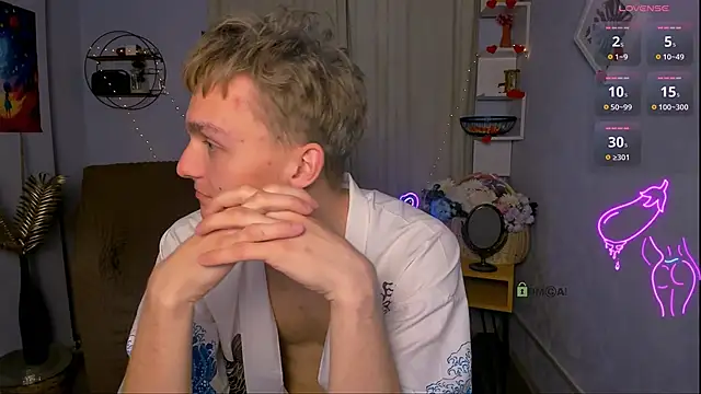 Show modela john_lik na web-kameri