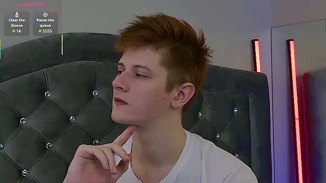 Allert_ Live XXX Chat