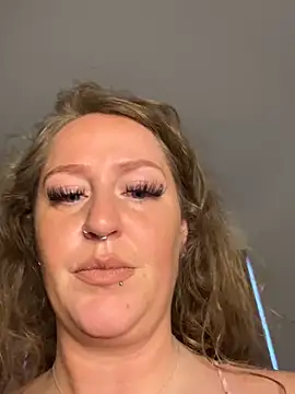 Chat +18 de KristinaLouu ao vivo