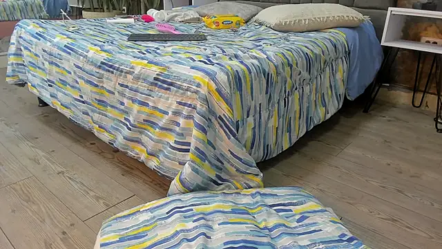 isa_lancaster Adlı Modelin Canlı XXX Sohbeti