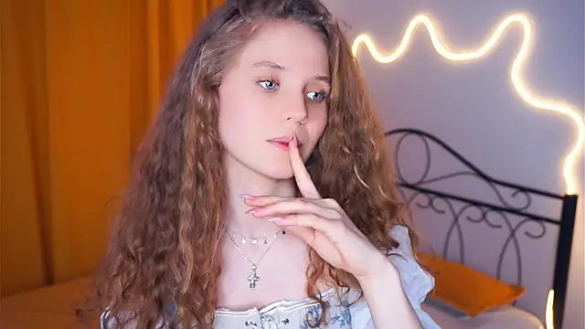 MyrleKnerr Chat XXX in diretta