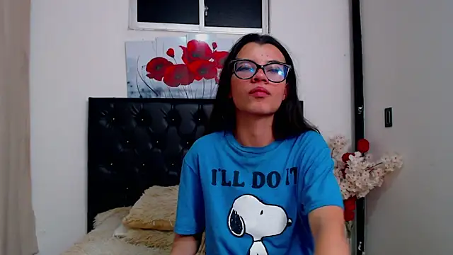 pinky_f00x Live XXX Chat