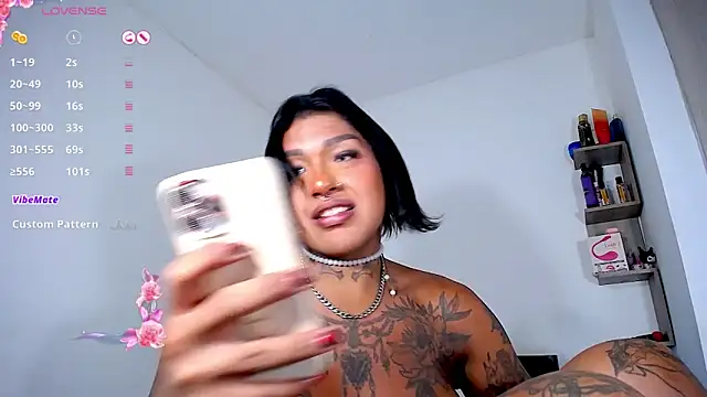 عرض كام IsabellBigtitsxx