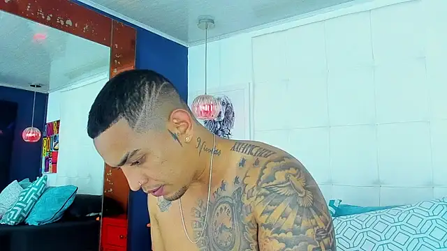 Damian09_ Live XXX-Chat