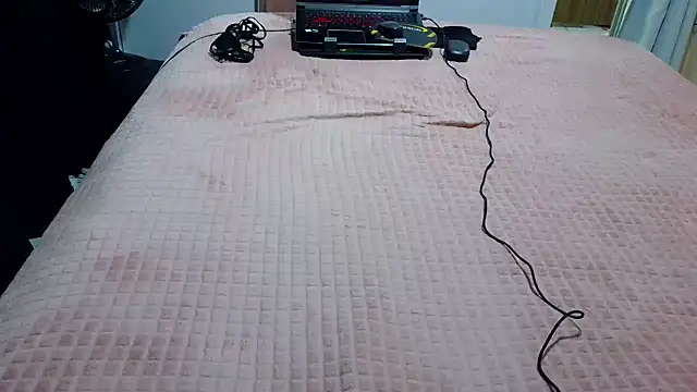 Chat +18 de Kellynha_Sweet ao vivo