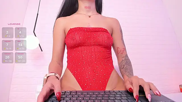 Chlowe_Taylor_ 即時 XXX 聊天