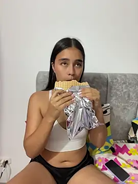 I_Samanthaa Adlı Modelin Canlı XXX Sohbeti