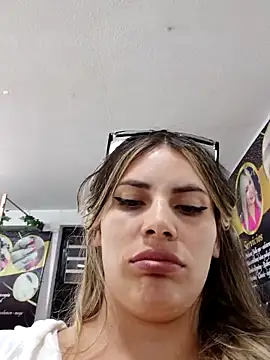 Cata_city1106 即時 XXX 聊天