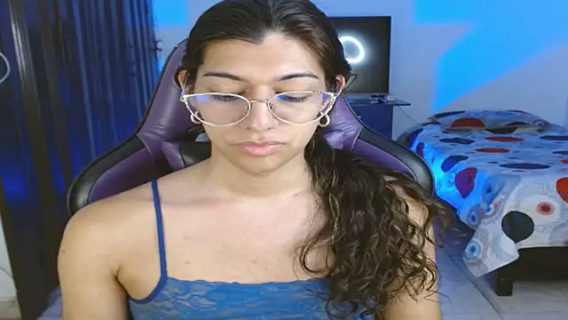 Alanni_parker 即時 XXX 聊天