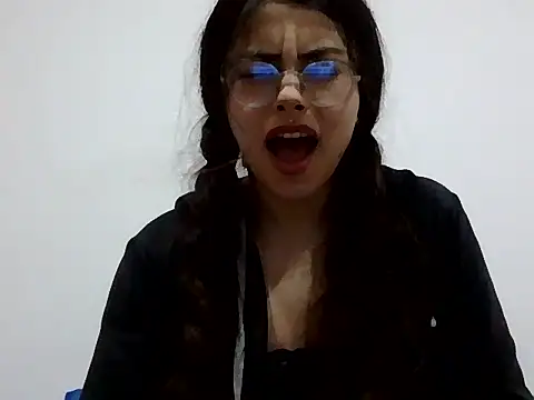 kaileyrivers Show in webcam