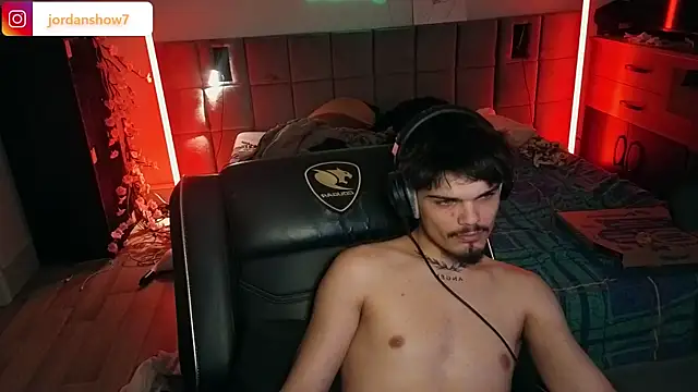 JordanShow Live XXX Chat
