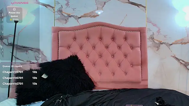 LizzRouse লাইভ XXX চ্যাট