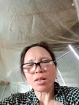 Tina6886's Webcam Show