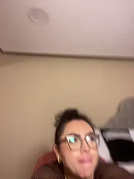 AlmaraRouge: онлайн-секс-чат