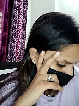 priya-ji9 即時 XXX 聊天