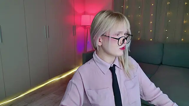 Mary_Piersen: онлайн-секс-чат